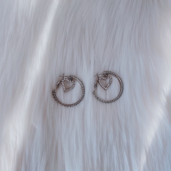 Exquisite Heart Rhinestone Hoop Earrings - Picture 2 of 2